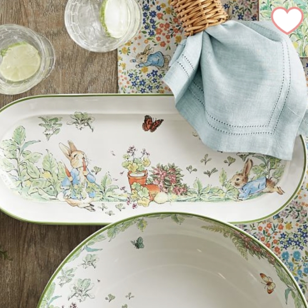 New Beatrix Potter Peter Rabbit Tablecloth and Four linen napkins